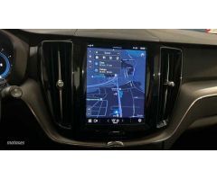 Volvo XC 60 XC60 Core, B4 (diesel), Diesel de 2022 con 79.900 Km por 35.900 EUR. en Madrid