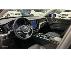 Volvo XC 60 XC60 Core, B4 (diesel), Diesel de 2022 con 79.900 Km por 35.900 EUR. en Madrid