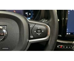 Volvo XC 60 XC60 Core, B4 (diesel), Diesel de 2022 con 79.900 Km por 35.900 EUR. en Madrid