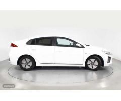 Hyundai Ioniq 1.6 GDI Klass de 2021 con 36.188 Km por 19.900 EUR. en Barcelona