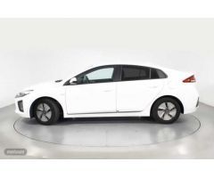Hyundai Ioniq 1.6 GDI Klass de 2021 con 36.188 Km por 19.900 EUR. en Barcelona