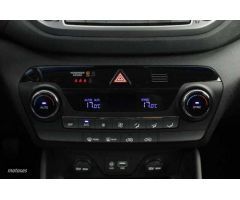 Hyundai Tucson 1.6 GDI BD Klass Nav 4x2 131 de 2017 con 69.947 Km por 16.900 EUR. en Barcelona