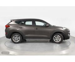 Hyundai Tucson 1.6 GDI BD Klass Nav 4x2 131 de 2017 con 69.947 Km por 16.900 EUR. en Barcelona