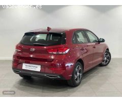 Hyundai i30 1.0 TGDI Klass 48V 120 de 2021 con 16.000 Km por 16.900 EUR. en Barcelona