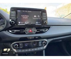 Hyundai i30 1.5 DPI Klass SLX 110 de 2024 con 16.742 Km por 18.490 EUR. en Madrid