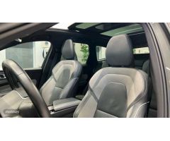 Volvo XC 60 2.0 T6 AWD RECHARGE R-DESIGN AUTO 340 CV de 2021 con 76.085 Km por 39.900 EUR. en A Coru