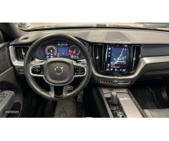 Volvo XC 60 2.0 T6 AWD RECHARGE R-DESIGN AUTO 340 CV de 2021 con 76.085 Km por 39.900 EUR. en A Coru