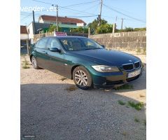 BMW Serie 3 320d Auto. de 2007 con 280.000 Km por 6.500 EUR. en Pontevedra