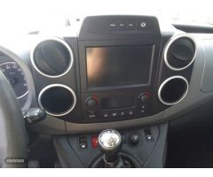 Peugeot Partner 1.6 HDI 100 CV 5 PLAZAS. de 2018 con 201.000 Km por 12.000 EUR. en Murcia