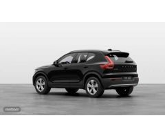 Volvo XC40 2.0 B3 CORE AUTO 163 5P de 2025 con 1 Km por 38.900 EUR. en Cadiz