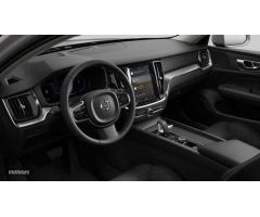 Volvo V 60 V60 2.0 B4 D CROSS COUNTRY CORE AUTO AWD 197 5P de 2023 con 19.000 Km por 43.000 EUR. en