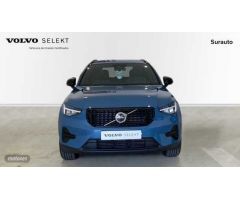 Volvo XC40 2.0 B3 PLUS DARK AUTO 163 5P de 2025 con 10 Km por 42.950 EUR. en Cadiz