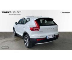 Volvo XC40 XC40 Core, T2 Automatica Gasolina de 2024 con 10.645 Km por 34.900 EUR. en Huelva