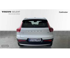 Volvo XC40 XC40 Core, T2 Automatica Gasolina de 2024 con 10.645 Km por 34.900 EUR. en Huelva