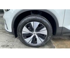 Volvo XC40 XC40 Core, T2 Automatica Gasolina de 2024 con 10.645 Km por 34.900 EUR. en Huelva