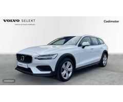 Volvo V 60 V60 Cross Country, B4 AWD mild hybrid de 2021 con 84.808 Km por 31.990 EUR. en Huelva