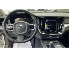 Volvo V 60 V60 Cross Country, B4 AWD mild hybrid de 2021 con 84.808 Km por 31.990 EUR. en Huelva