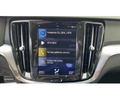 Volvo V 60 V60 Cross Country, B4 AWD mild hybrid de 2021 con 84.808 Km por 31.990 EUR. en Huelva