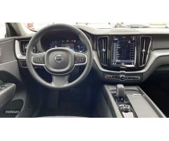 Volvo XC 60 XC60 Core, B4 Mild Hybrid, Diesel de 2024 con 45.213 Km por 38.990 EUR. en Huelva