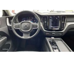 Volvo XC 60 XC60 Core, B4 Mild Hybrid, Diesel de 2024 con 38.894 Km por 39.490 EUR. en Huelva