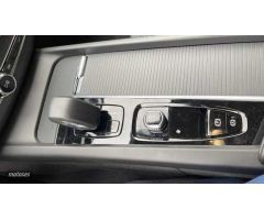 Volvo XC 60 XC60 Core, B4 Mild Hybrid, Diesel de 2024 con 38.894 Km por 39.490 EUR. en Huelva