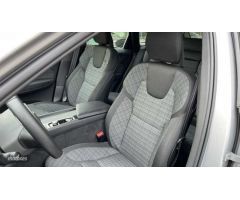 Volvo XC 60 XC60 Core, B4 Mild Hybrid, Diesel de 2024 con 33.276 Km por 39.990 EUR. en Huelva