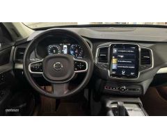 Volvo XC 90 2.0 B5 D MOMENTUM PRO AWD AUTO 5P 7 Plazas de 2021 con 90.000 Km por 47.900 EUR. en Alic