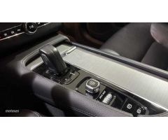 Volvo XC 90 2.0 B5 D MOMENTUM PRO AWD AUTO 5P 7 Plazas de 2021 con 90.000 Km por 47.900 EUR. en Alic