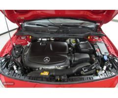 Mercedes Clase GLA 180 Aut de 2018 con 125.000 Km por 19.990 EUR. en Tenerife