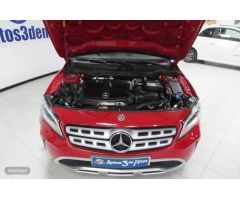 Mercedes Clase GLA 180 Aut de 2018 con 125.000 Km por 19.990 EUR. en Tenerife