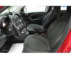 Smart Forfour 0.9 66kW 90CV SS PASSION de 2017 con 129.000 Km por 9.990 EUR. en Tenerife