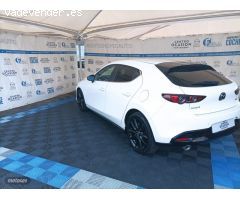 Mazda Mazda3 2.0 EVOLUTION 5P de 2021 con 36.966 Km por 22.500 EUR. en Pontevedra