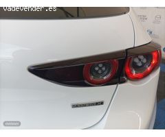 Mazda Mazda3 2.0 EVOLUTION 5P de 2021 con 36.966 Km por 22.500 EUR. en Pontevedra