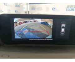 Mazda Mazda3 2.0 EVOLUTION 5P de 2021 con 36.966 Km por 22.500 EUR. en Pontevedra