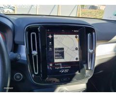 Volvo XC40 XC40 D3 AWD BUSINESS PLUS AUTO de 2020 con 65.480 Km por 30.490 EUR. en Sevilla
