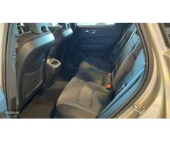 Volvo XC 60 XC60 Core, B4 Mild Hybrid, Diesel de 2024 con 31.650 Km por 39.990 EUR. en Sevilla