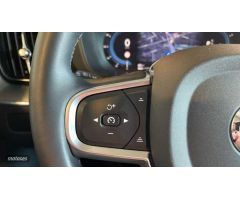 Volvo XC 60 XC60 Core, B4 Mild Hybrid, Diesel de 2024 con 31.650 Km por 39.990 EUR. en Sevilla