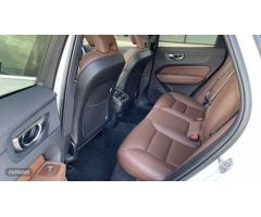 Volvo XC 60 XC60 B4(D4) AWD INSCRIPTION AUTO MY20 de 2020 con 98.950 Km por 36.990 EUR. en Sevilla