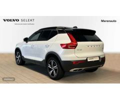 Volvo XC40 2.0 D3 R-DESIGN AUTO 150 CV de 2019 con 104.700 Km por 29.900 EUR. en A Coruna