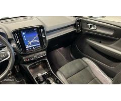 Volvo XC40 2.0 D3 R-DESIGN AUTO 150 CV de 2019 con 104.700 Km por 29.900 EUR. en A Coruna