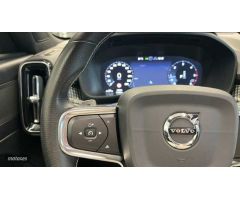 Volvo XC40 2.0 D3 R-DESIGN AUTO 150 CV de 2019 con 104.700 Km por 29.900 EUR. en A Coruna