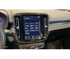 Volvo XC40 2.0 D3 R-DESIGN AUTO 150 CV de 2019 con 104.700 Km por 29.900 EUR. en A Coruna