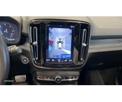 Volvo XC40 2.0 D3 R-DESIGN AUTO 150 CV de 2019 con 104.700 Km por 29.900 EUR. en A Coruna