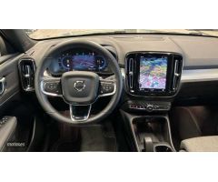 Volvo XC40 2.0 B3 CORE AUTO 163 CV de 2024 con 32.097 Km por 33.300 EUR. en A Coruna