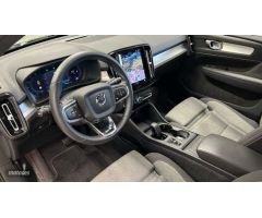 Volvo XC40 2.0 B3 CORE AUTO 163 CV de 2024 con 32.097 Km por 33.300 EUR. en A Coruna