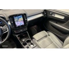 Volvo XC40 2.0 B3 CORE AUTO 163 CV de 2024 con 32.097 Km por 33.300 EUR. en A Coruna