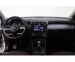 Hyundai Tucson 1.6 TGDI Klass 4x2 de 2024 con 11.830 Km por 25.990 EUR. en Pontevedra