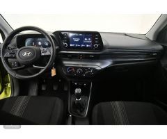 Hyundai i20 1.2 MPI Essence 62 kW (84 CV) de 2024 con 11.091 Km por 15.990 EUR. en MADRID
