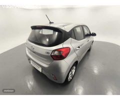 Hyundai i10 1.0 MPI Klass de 2022 con 15.959 Km por 12.400 EUR. en Barcelona