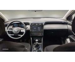 Hyundai Tucson 1.6 TGDI 48V Maxx 4x2 de 2021 con 27.279 Km por 24.490 EUR. en Madrid